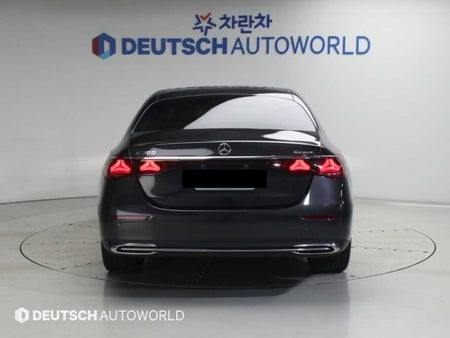 Mercedes-Benz E-Class — photo 04