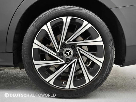 Mercedes-Benz E-Class — photo 05