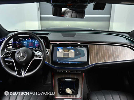 Mercedes-Benz E-Class — photo 07