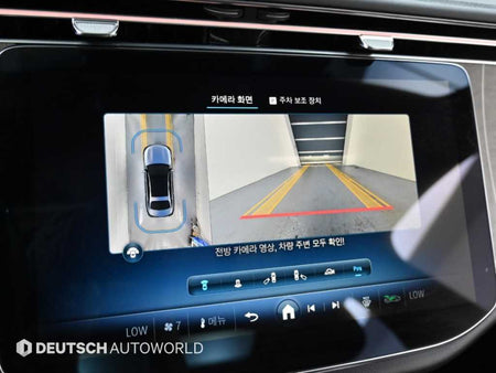 Mercedes-Benz E-Class — photo 15