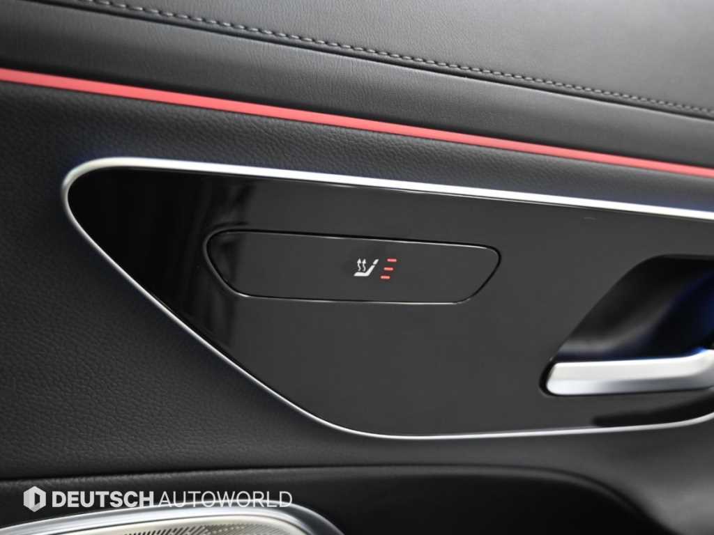 Mercedes-Benz E-Class — photo 16