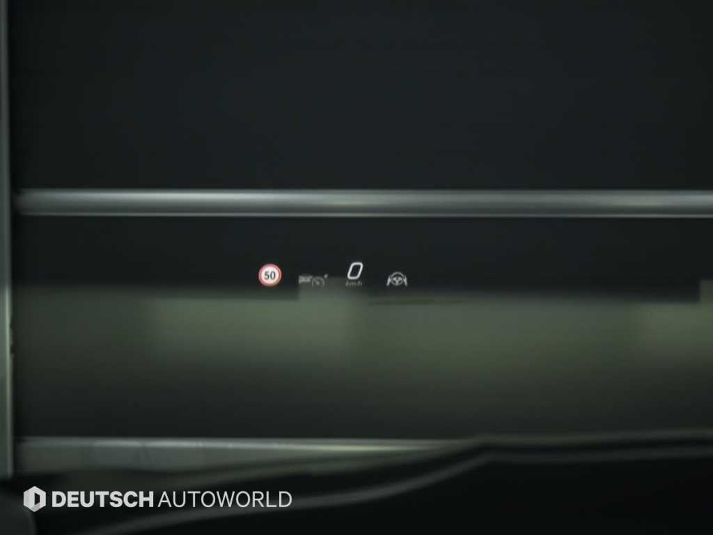 Mercedes-Benz E-Class — photo 17