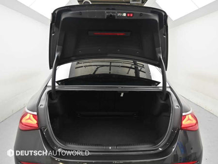 Mercedes-Benz E-Class — photo 19
