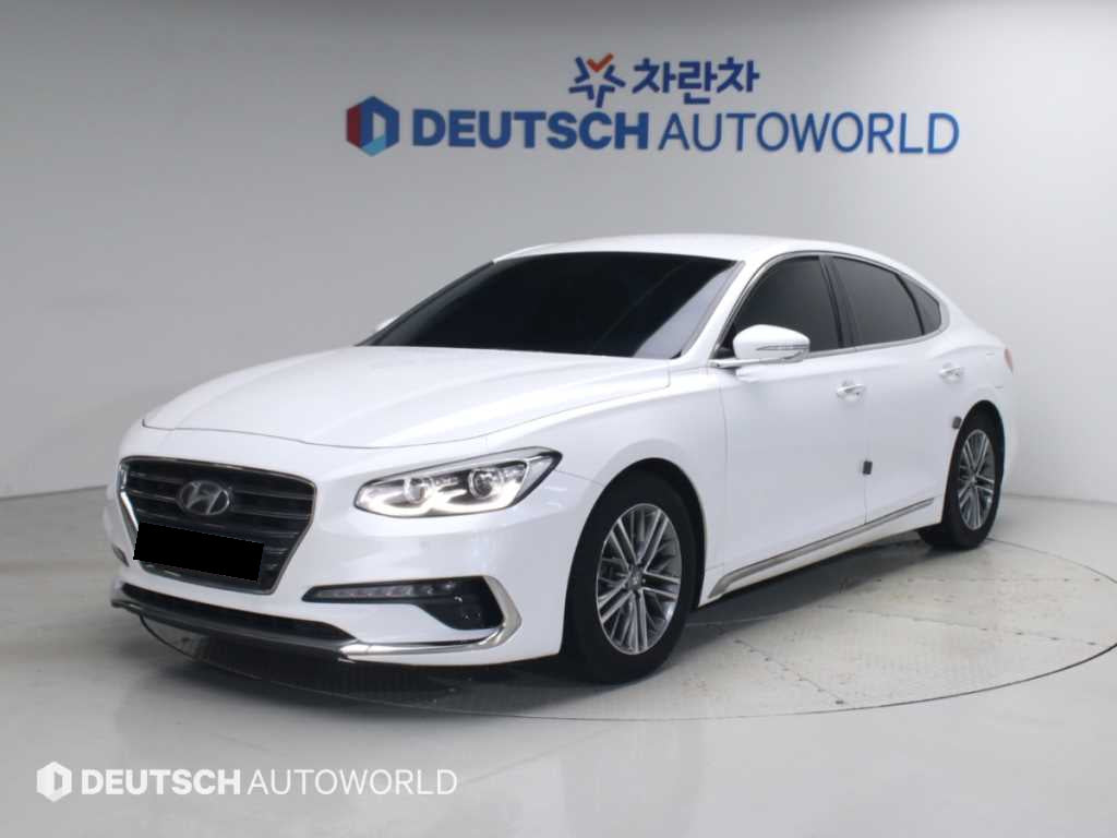 Hyundai Grandeur — photo 01