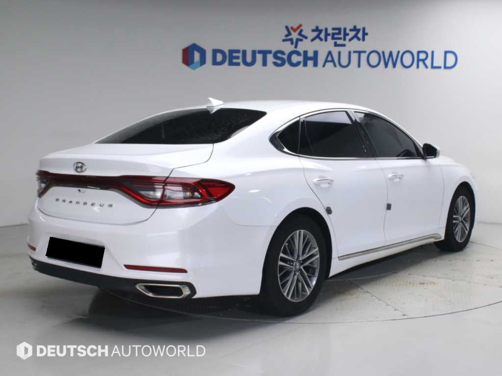 Hyundai Grandeur — photo 02