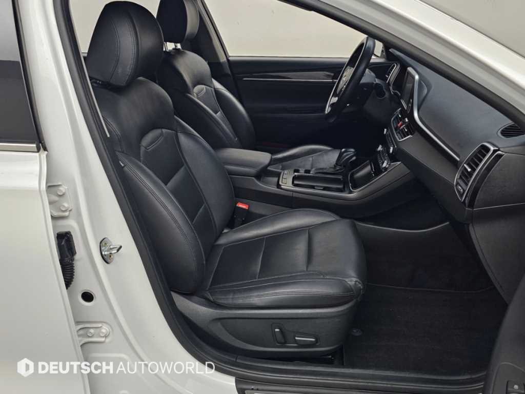 Hyundai Grandeur — photo 11