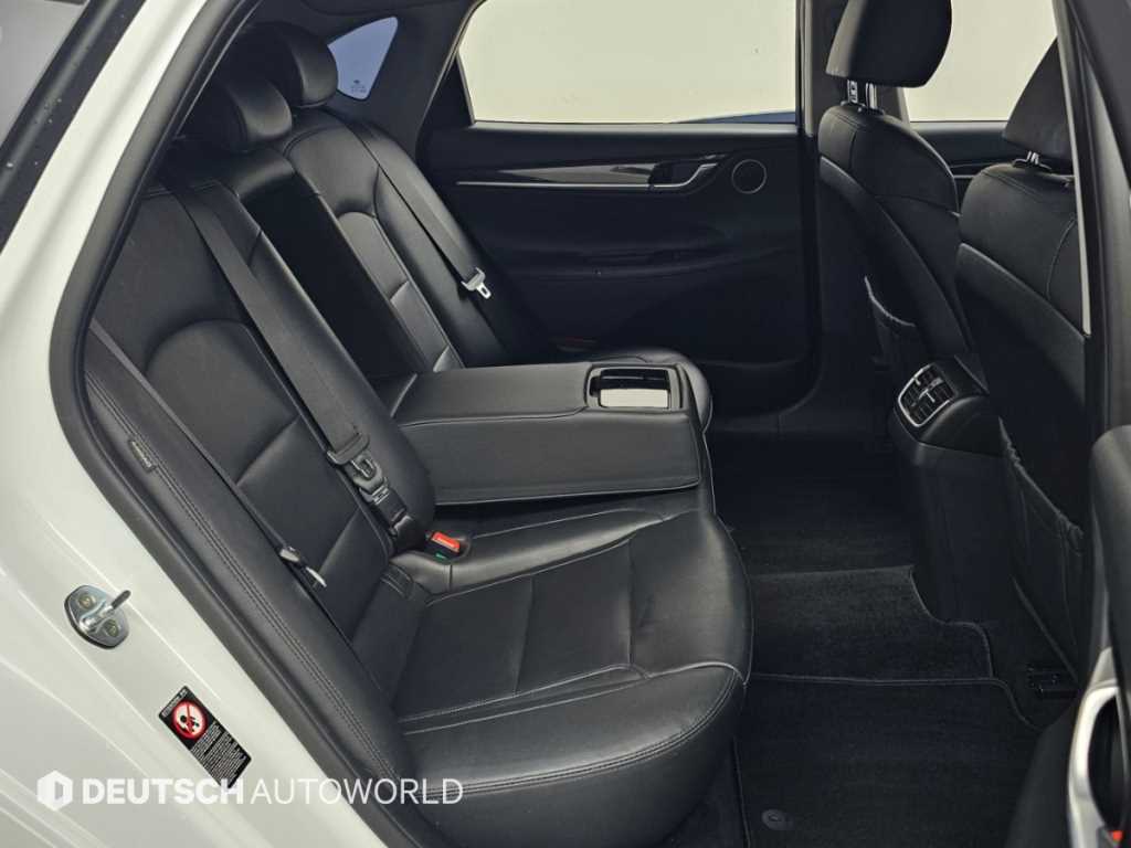 Hyundai Grandeur — photo 12