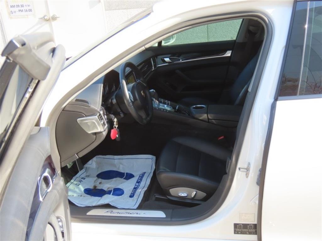Porsche Panamera — photo 13
