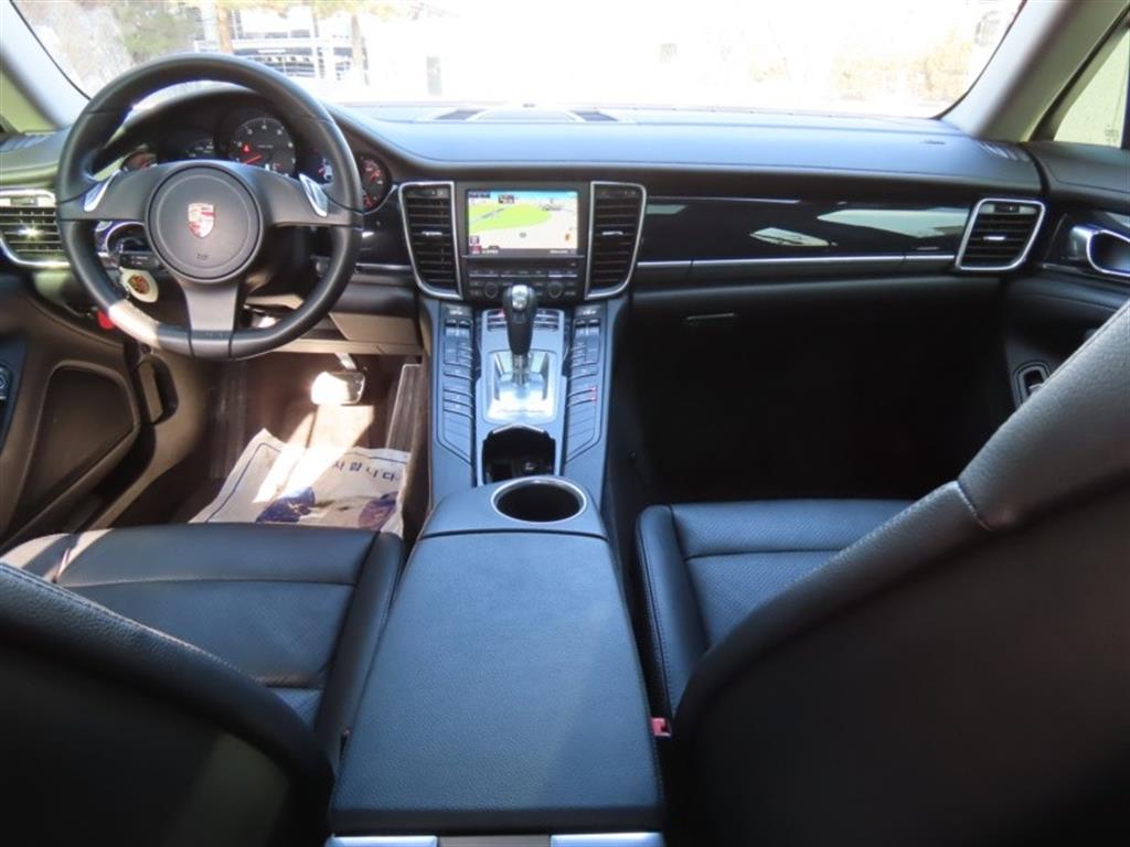 Porsche Panamera — photo 15