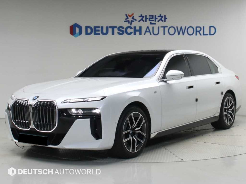 BMW 7-Series — photo 01