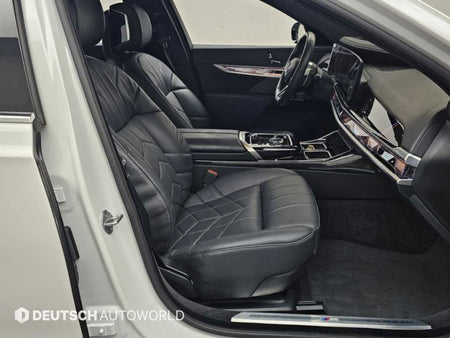 BMW 7-Series — photo 10