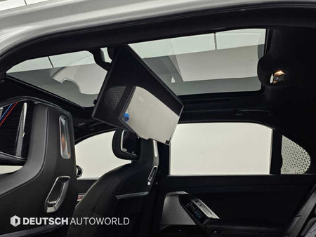 BMW 7-Series — photo 18