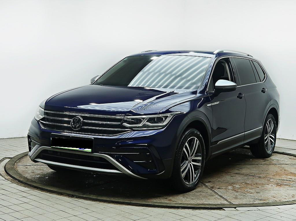 Volkswagen Tiguan — photo 02