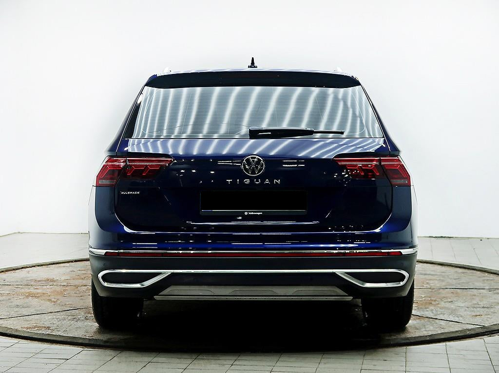 Volkswagen Tiguan — photo 03