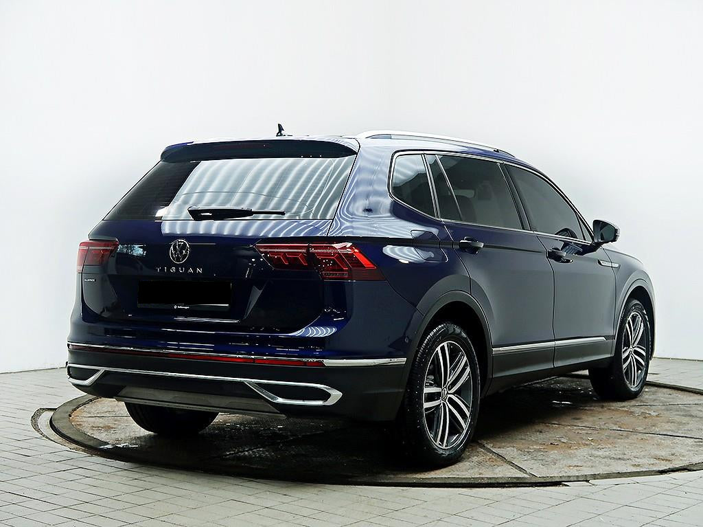 Volkswagen Tiguan — photo 04