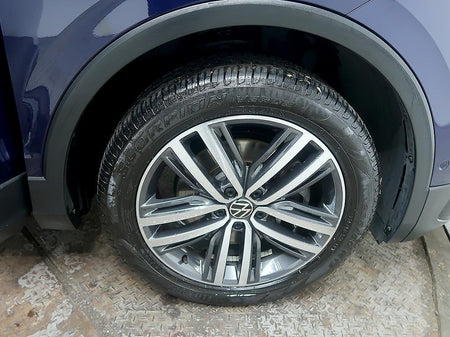 Volkswagen Tiguan — photo 08