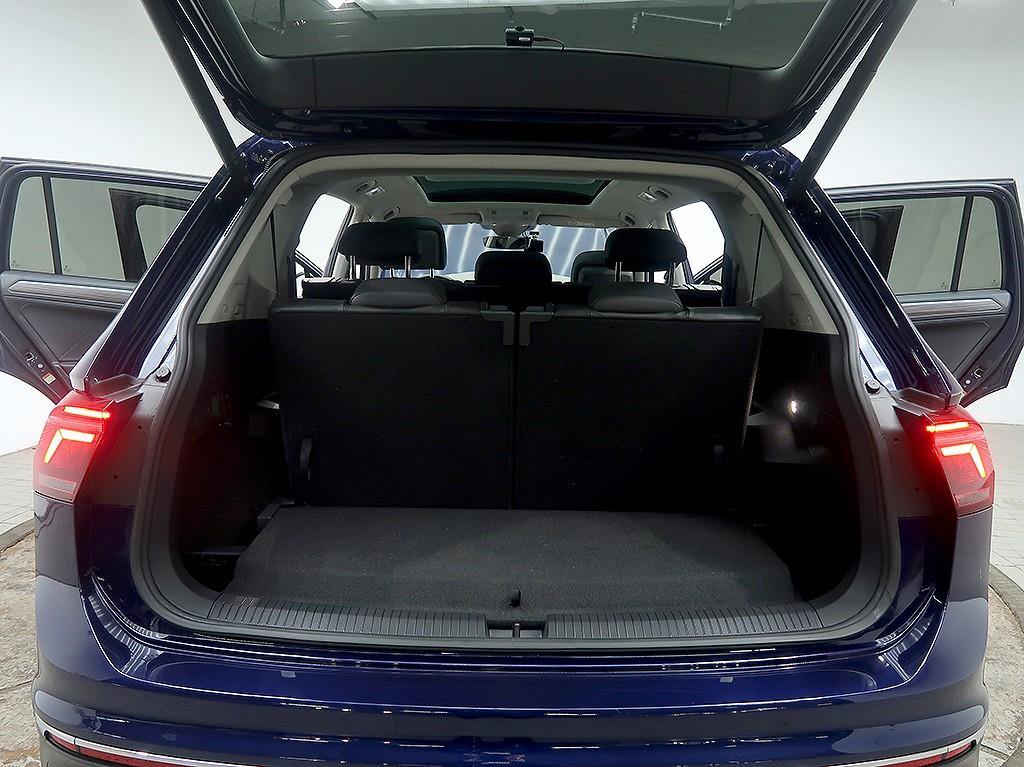 Volkswagen Tiguan — photo 16