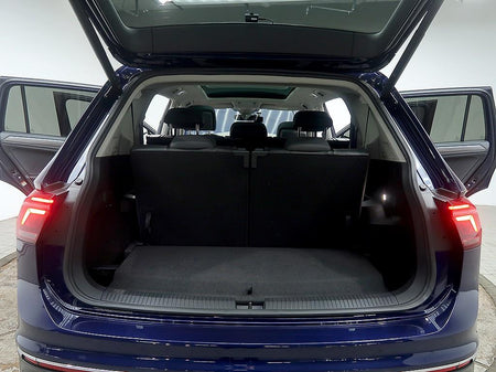 Volkswagen Tiguan — photo 16
