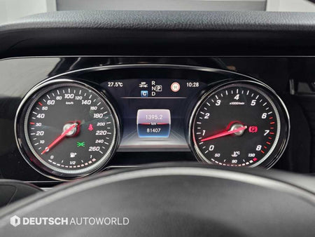 Mercedes-Benz E-Class — photo 08