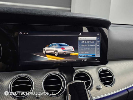 Mercedes-Benz E-Class — photo 17