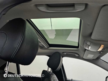 Mercedes-Benz E-Class — photo 18