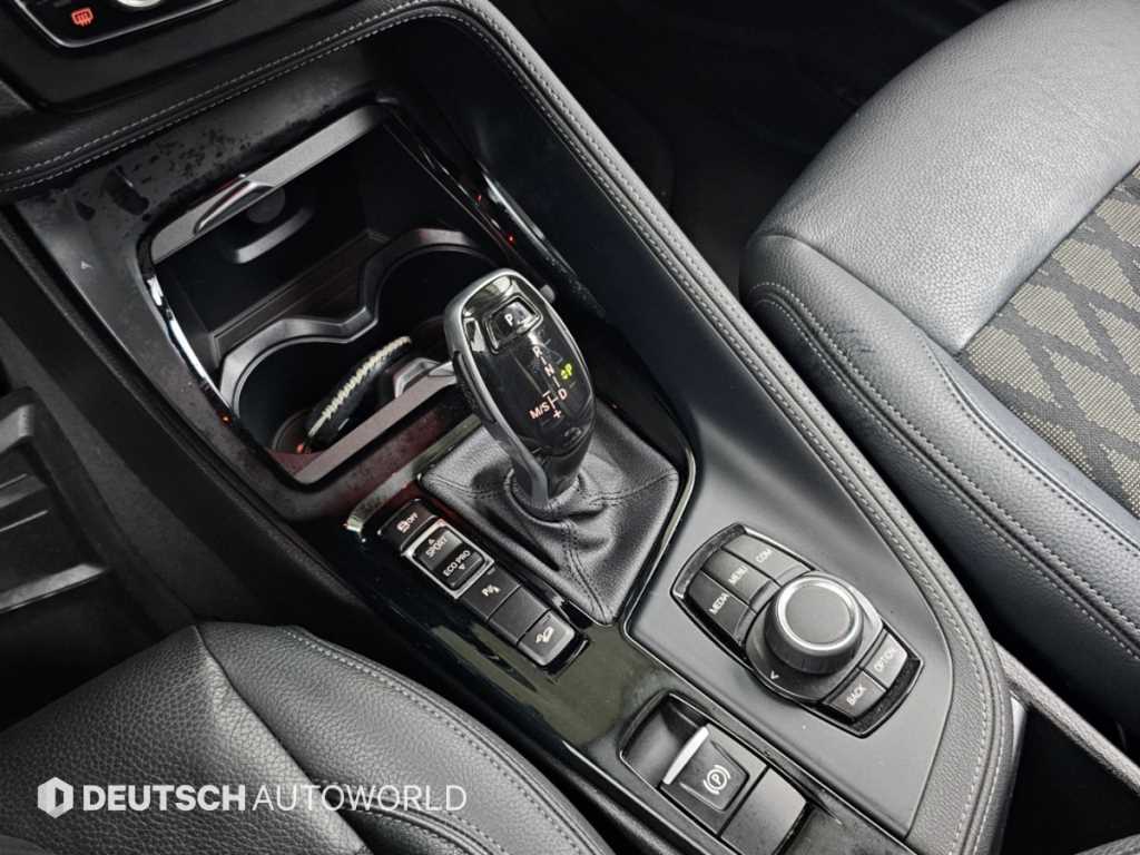 BMW X1 — photo 09