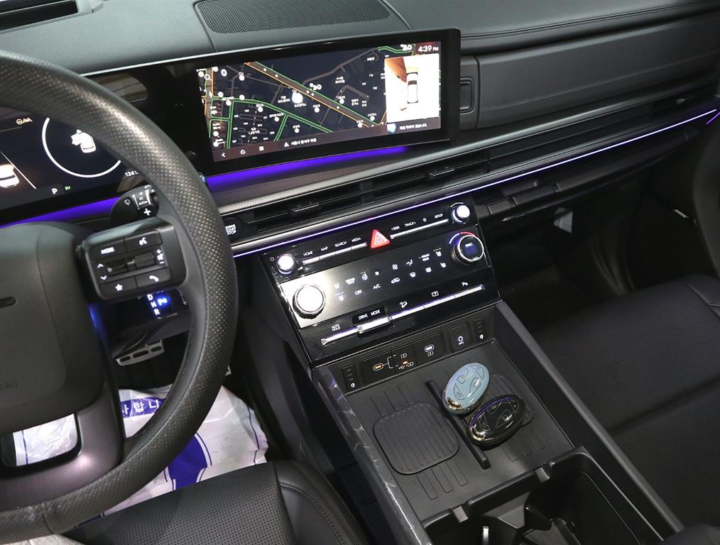Hyundai Santafe — photo 11