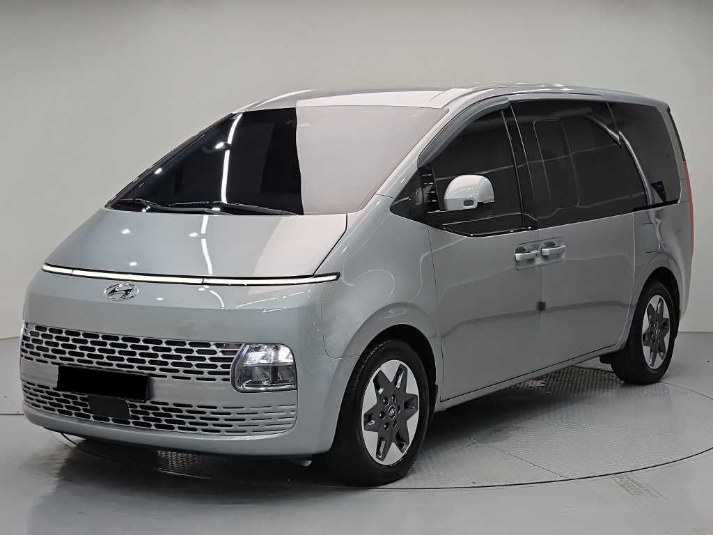 Hyundai Staria — photo 01