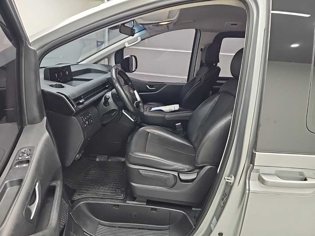 Hyundai Staria — photo 11