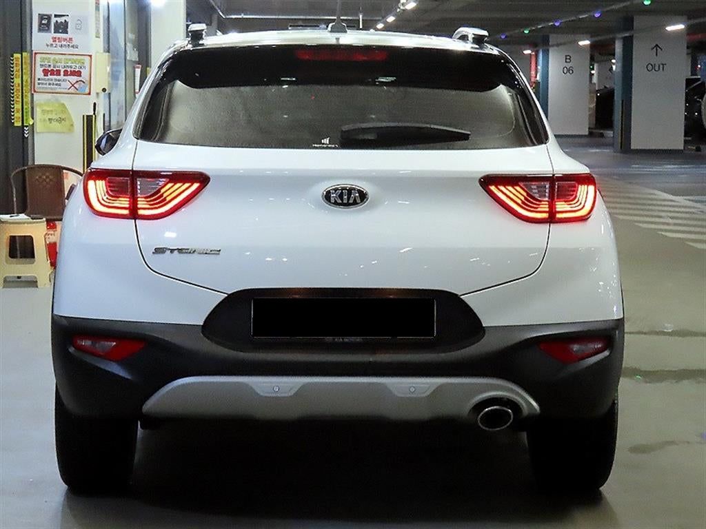 Kia Stonic — photo 05