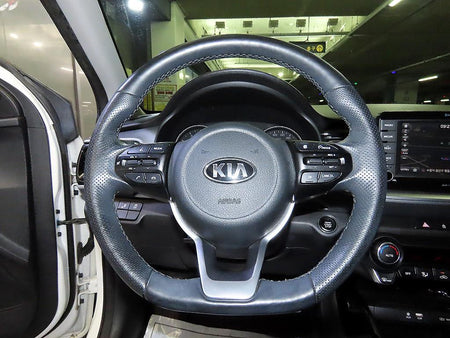 Kia Stonic — photo 08