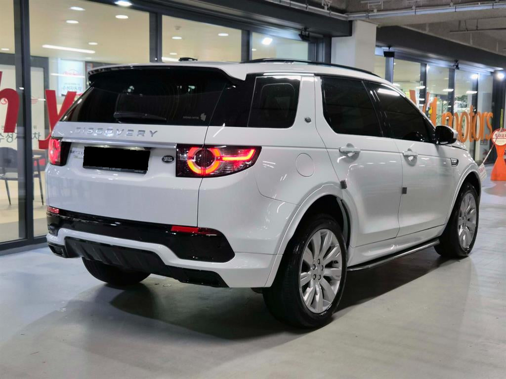 Land Rover Discovery Sport — photo 04