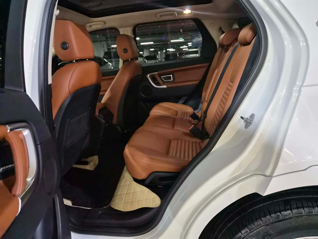 Land Rover Discovery Sport — photo 07