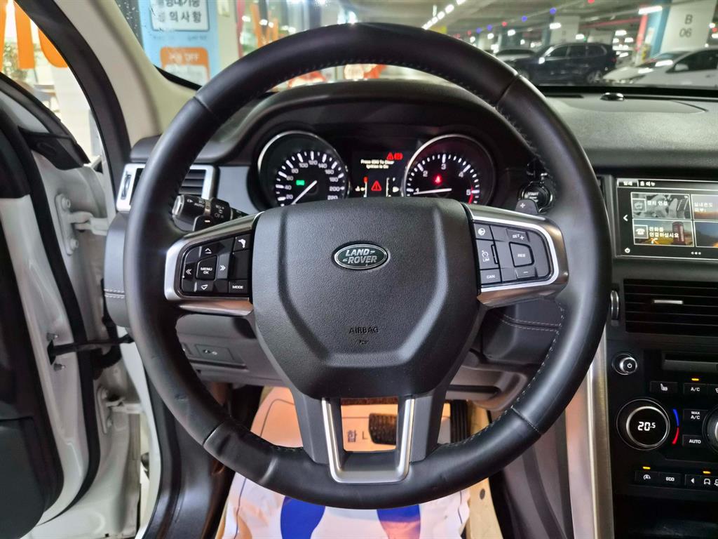 Land Rover Discovery Sport — photo 08