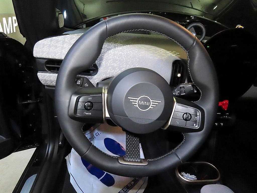 Mini Cooper — photo 08
