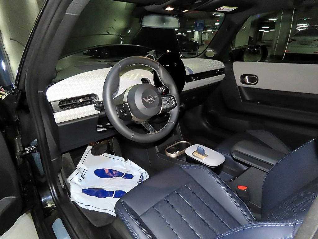 Mini Cooper — photo 10