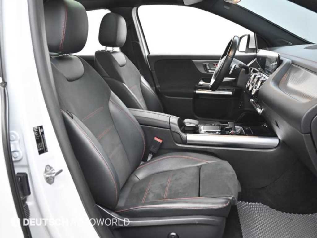 Mercedes-Benz EQA — photo 10