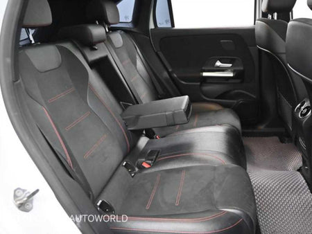 Mercedes-Benz EQA — photo 12
