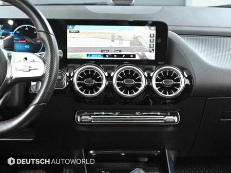 Mercedes-Benz EQA — photo 14