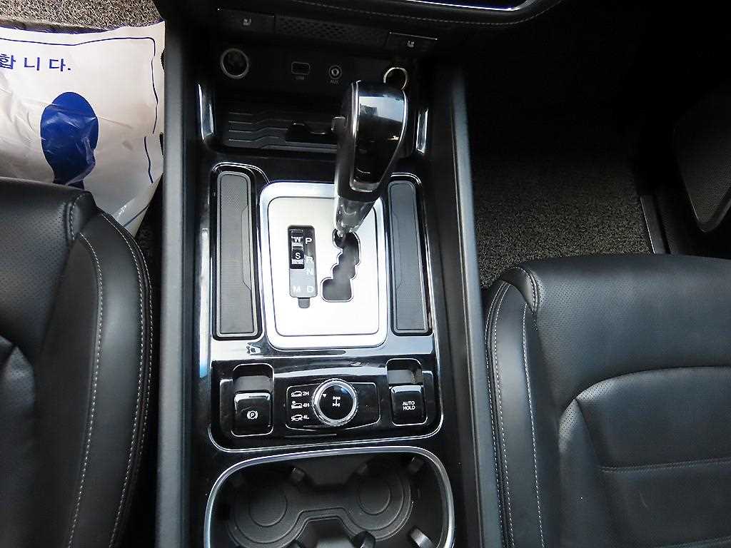 KGM Rexton — photo 10