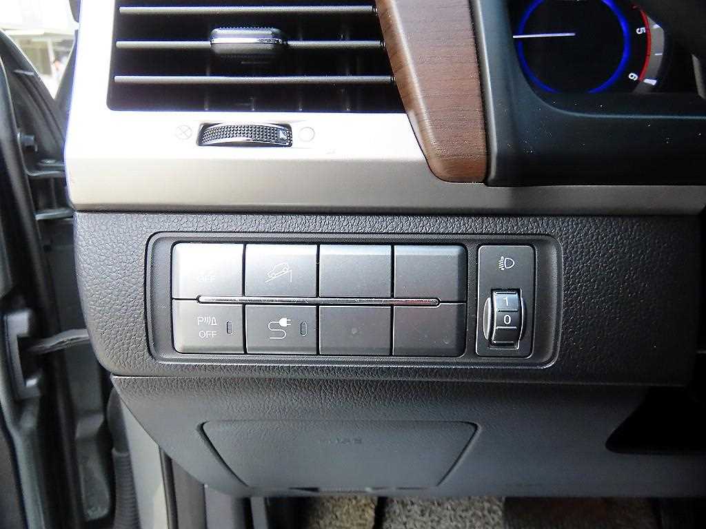 KGM Rexton — photo 12
