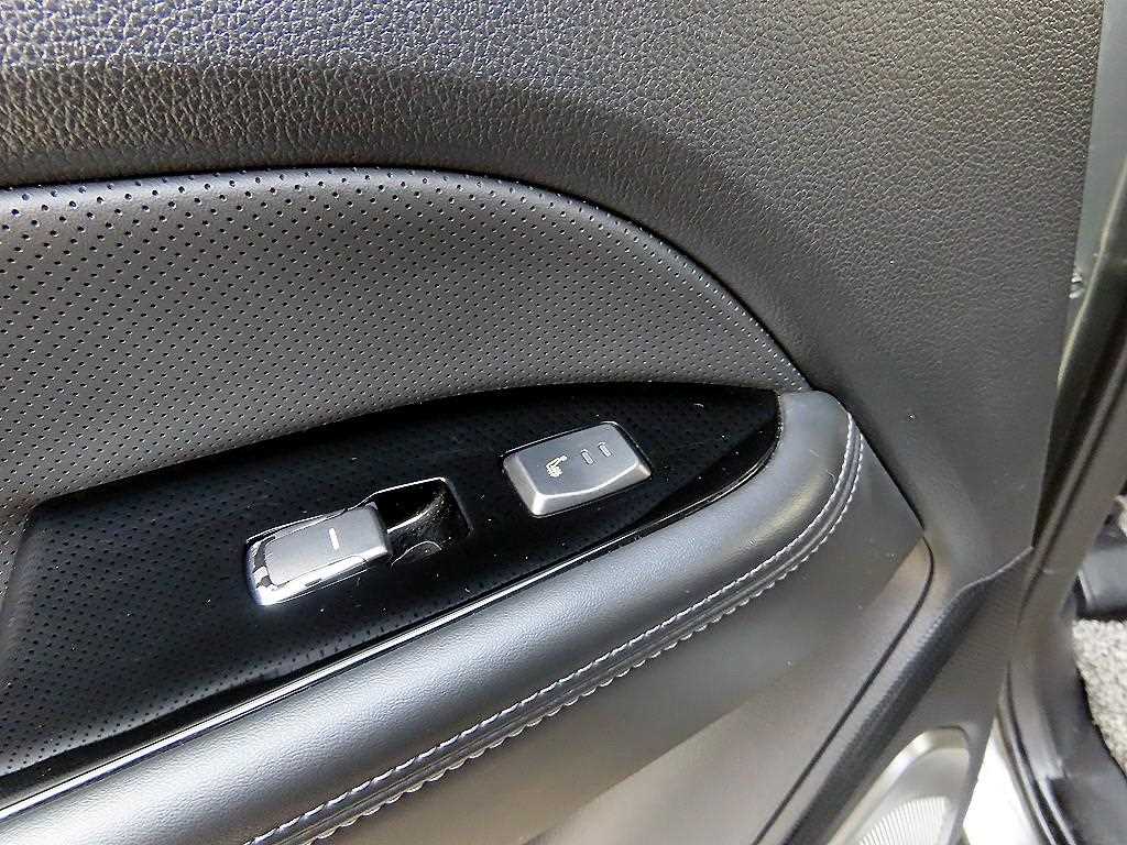 KGM Rexton — photo 15