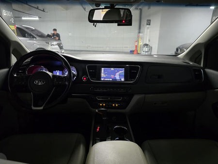 Kia Carnival — photo 09