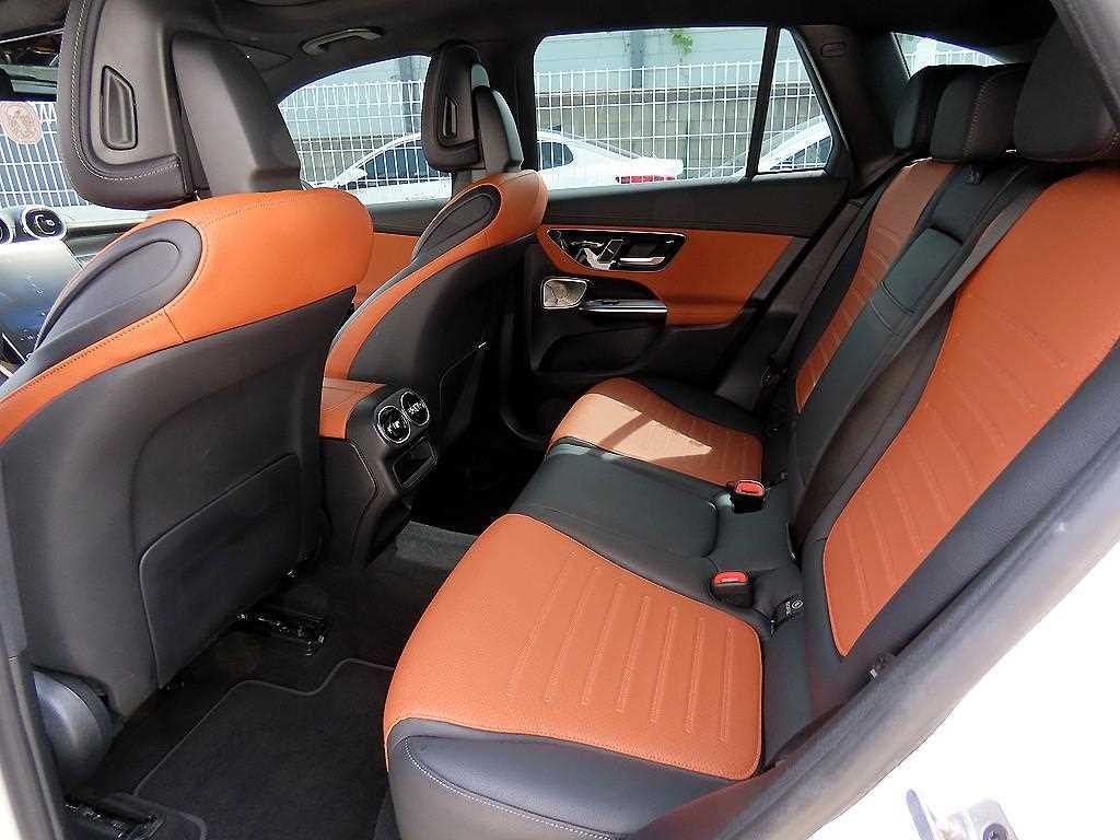 Mercedes-Benz GLC-Class — photo 06