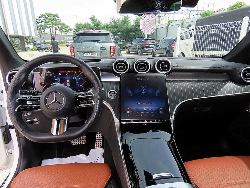 Mercedes-Benz GLC-Class — photo 07