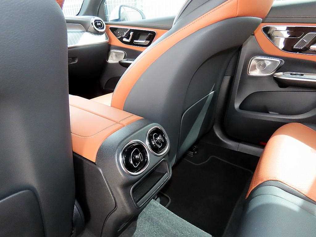 Mercedes-Benz GLC-Class — photo 14