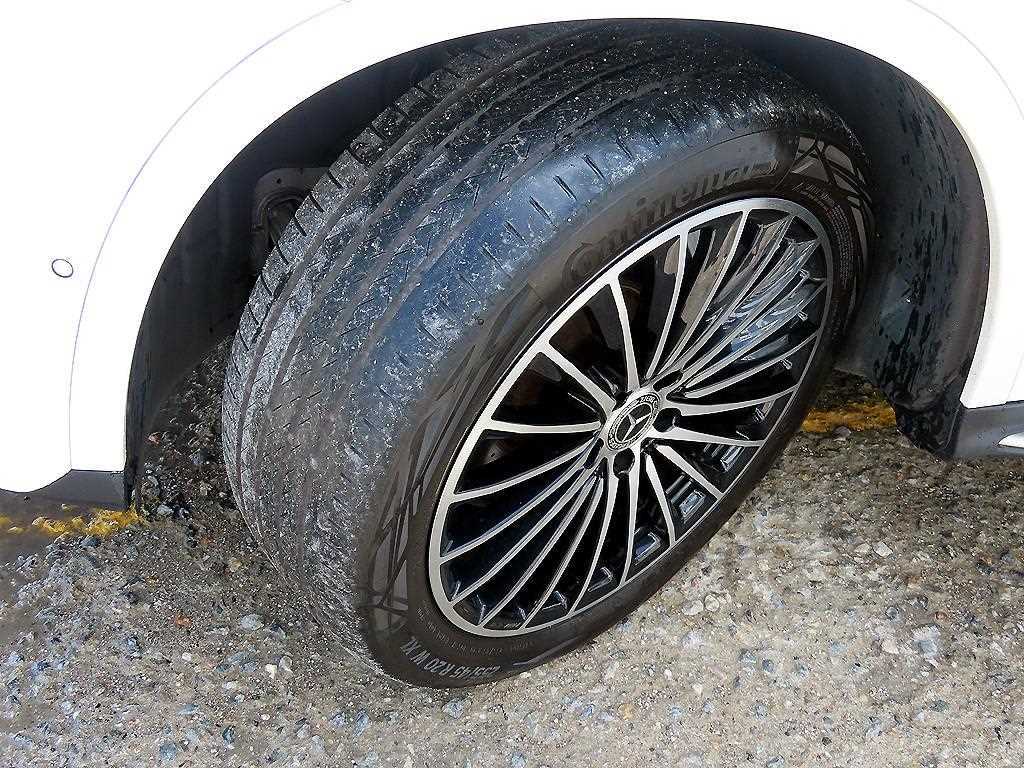 Mercedes-Benz GLC-Class — photo 20