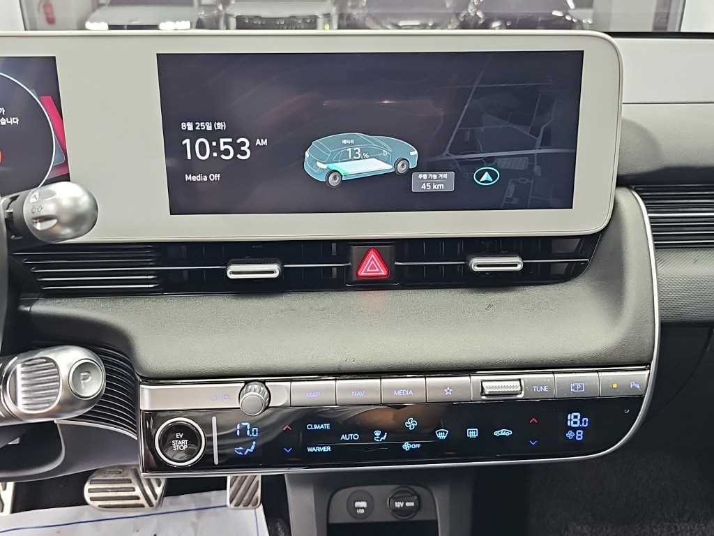 Hyundai Ioniq5 — photo 10