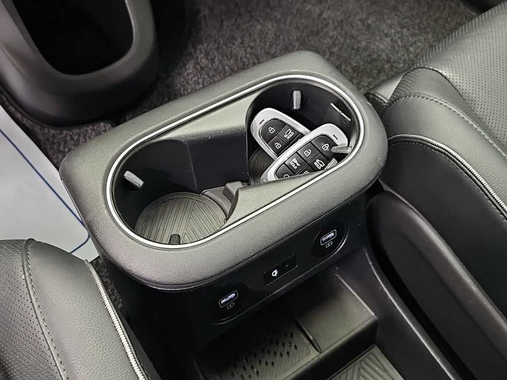 Hyundai Ioniq5 — photo 17