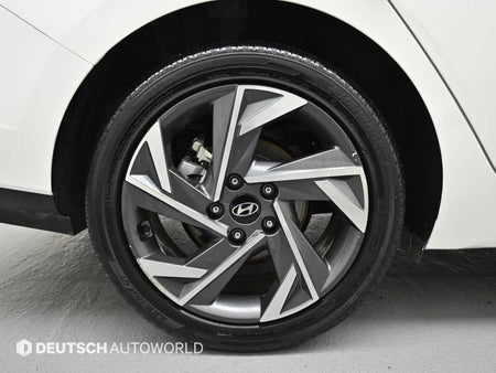 Hyundai Avante — photo 05